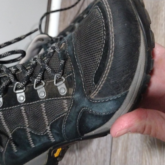 Dansko dark blue suede and gray mesh hiking boots. Waterproof. Size 9.5 - Picture 2 of 12